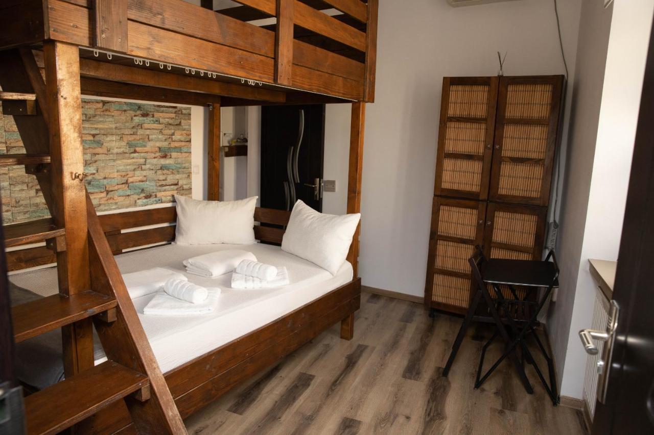 Cosy Apartment In City Centre オラデア エクステリア 写真