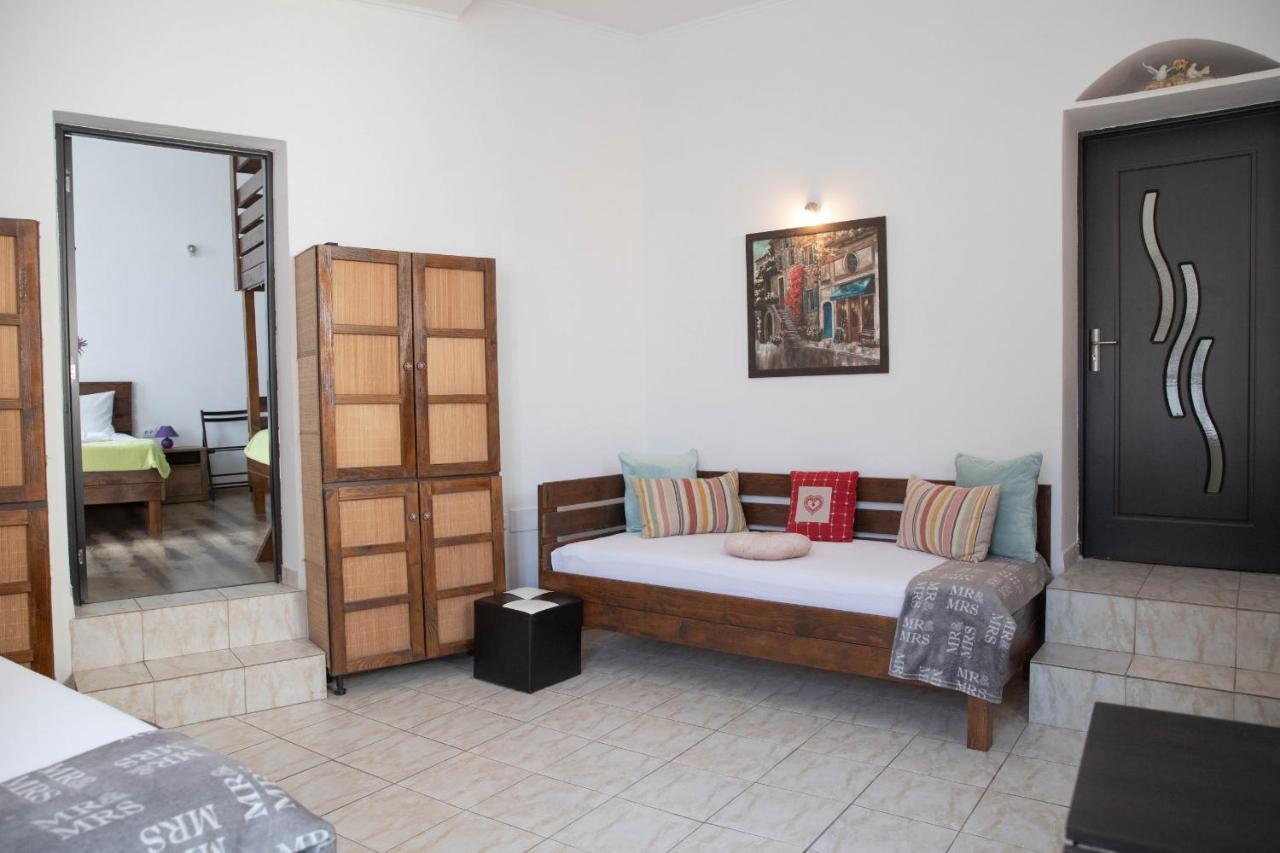 Cosy Apartment In City Centre オラデア エクステリア 写真