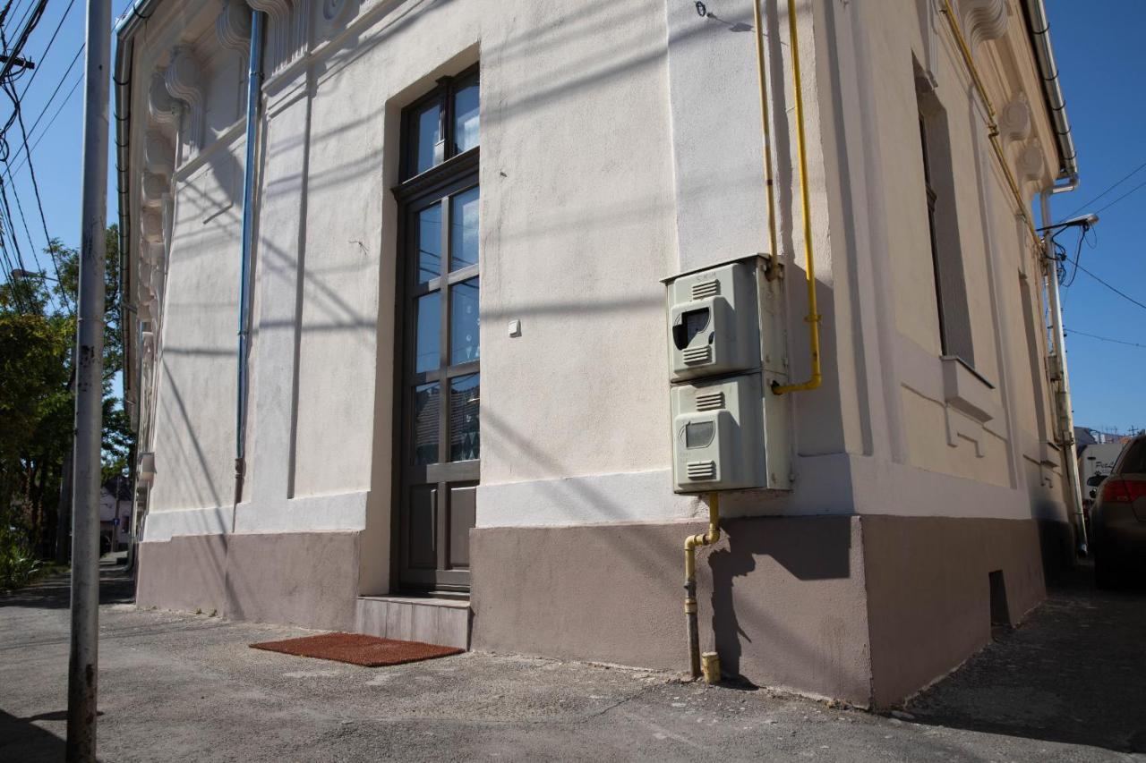 Cosy Apartment In City Centre オラデア エクステリア 写真