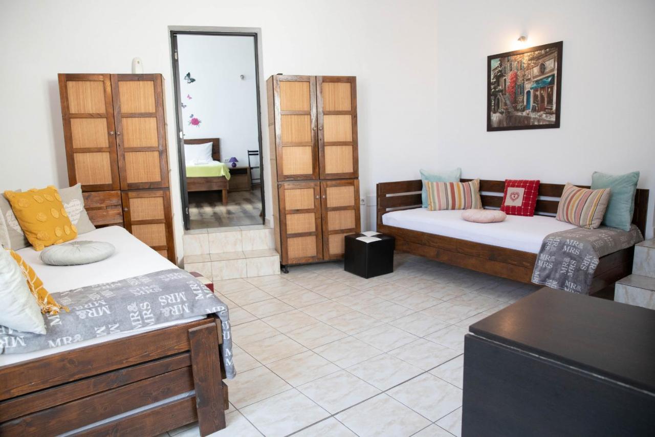 Cosy Apartment In City Centre オラデア エクステリア 写真